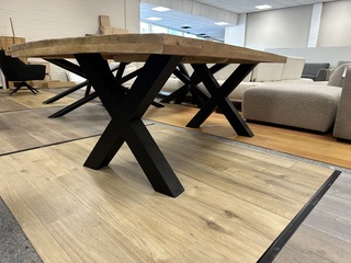 Eetkamertafel Orvelte Mango